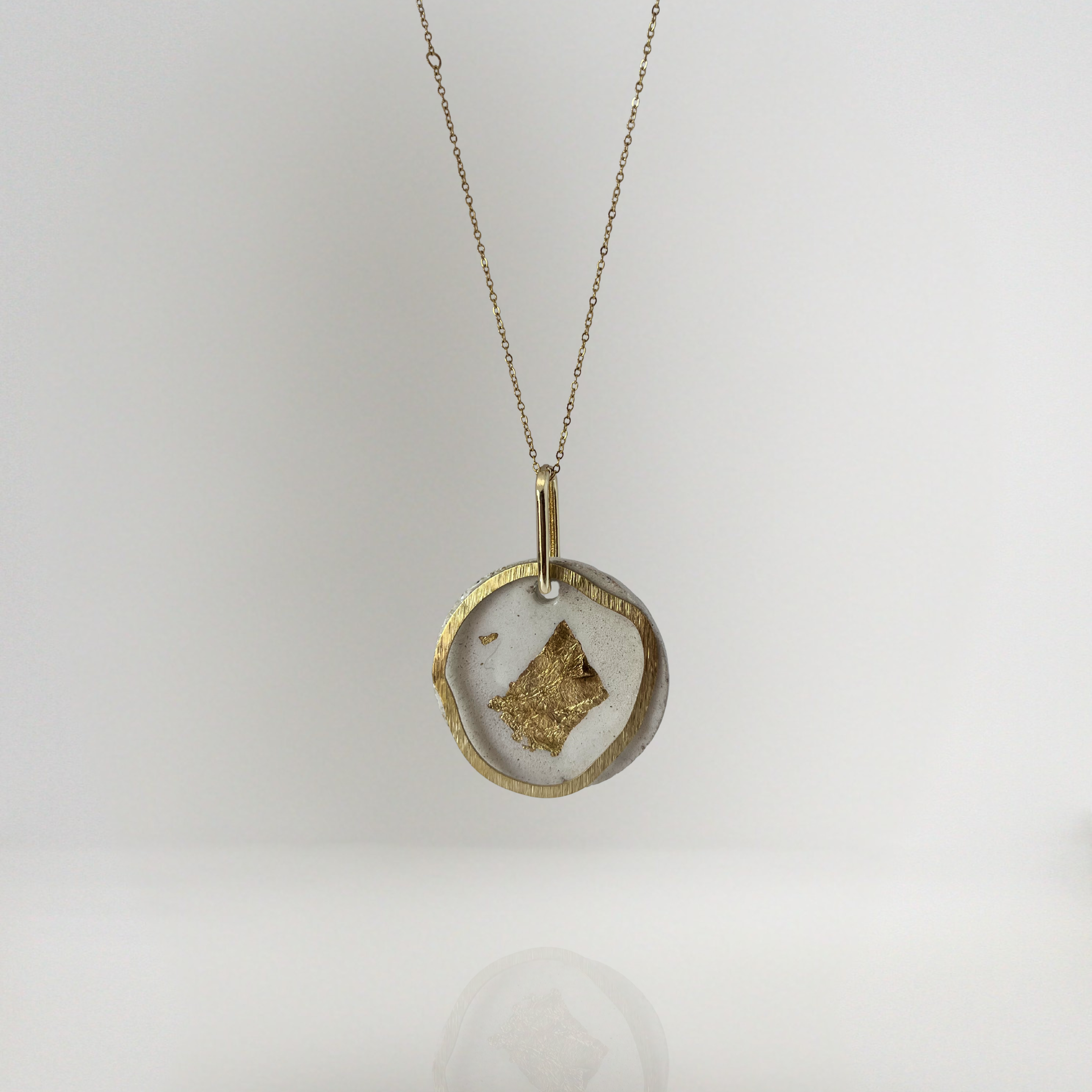 Collier Clay